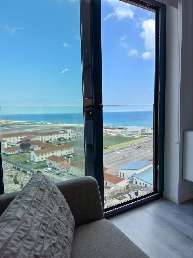 Top Floor Studio - The Hub Gibraltar - Self Catering Extérieur photo
